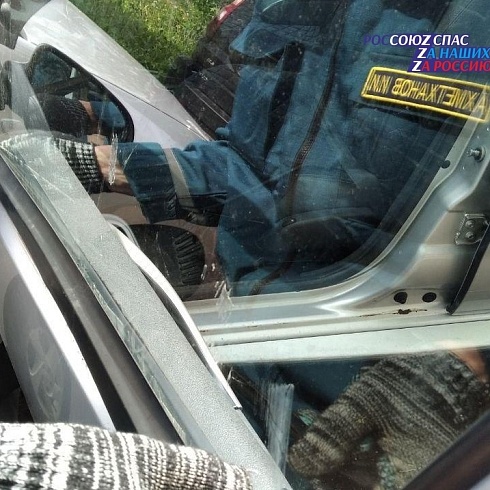 22 мая оперативному дежурному ЕДДС муниципального образования "город Ульяновск" поступило сообщение об оказании помощи в разблокировке автомобиля